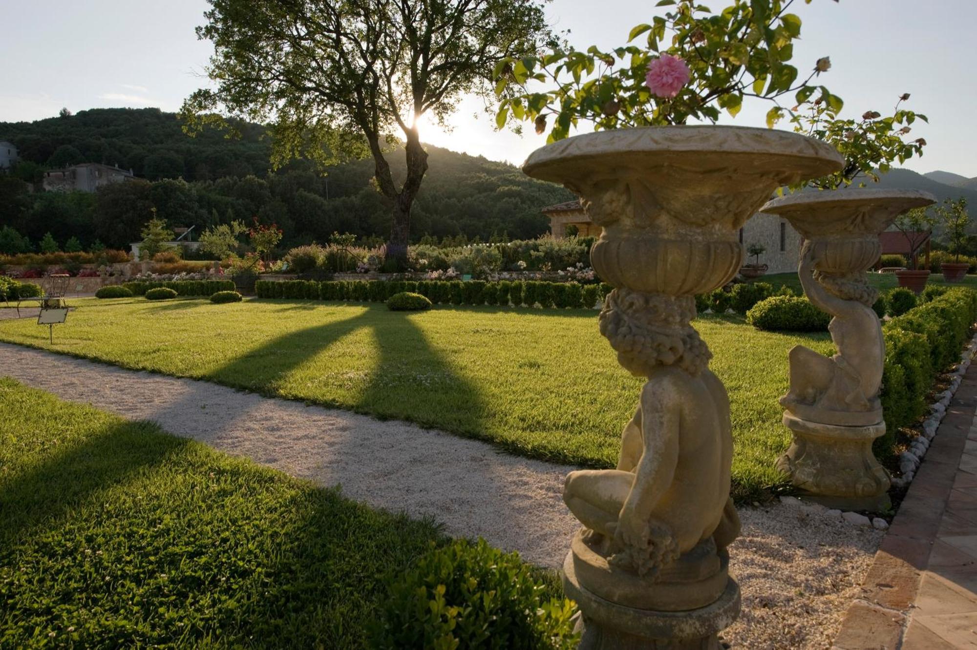 Relais Tenuta Del Gallo Amelia Bagian luar foto