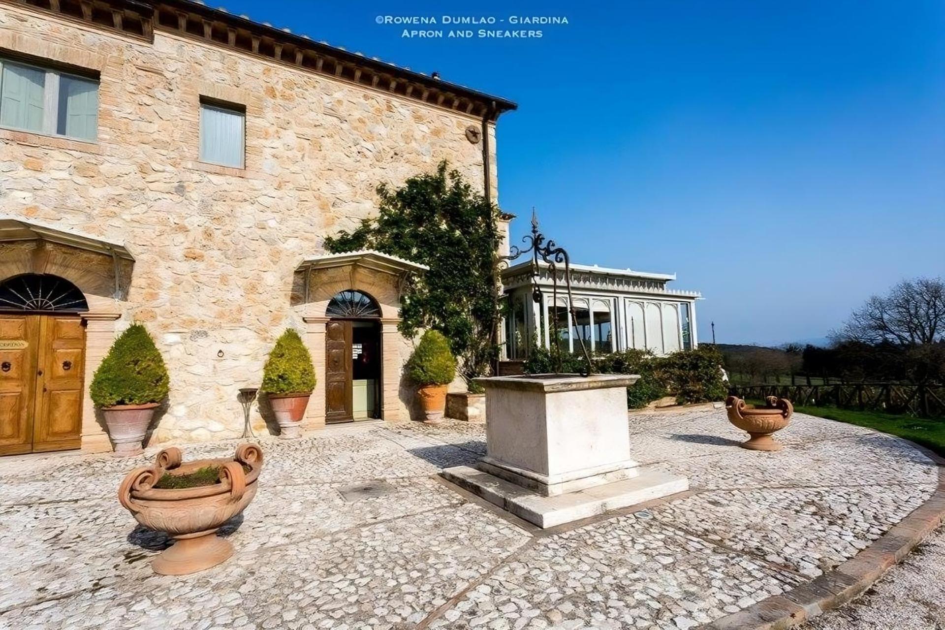 Relais Tenuta Del Gallo Amelia Bagian luar foto