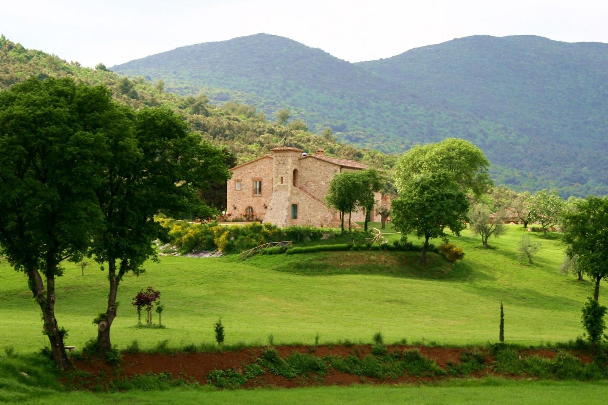 Relais Tenuta Del Gallo Amelia Bagian luar foto